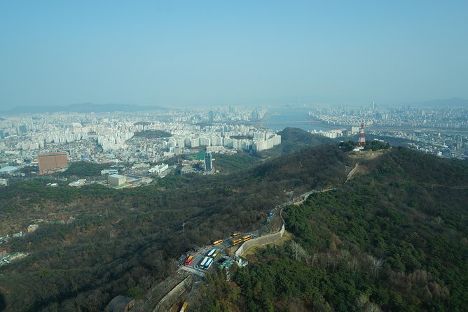 Customized Private Seoul tour: Palace, Market etc(Airport Option) - Choosing the right Seoul route for nine hours