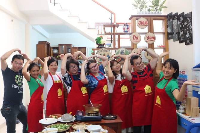 Da Nang Cooking Class with Coffee Tasting and Market Visit - Why the small group matters