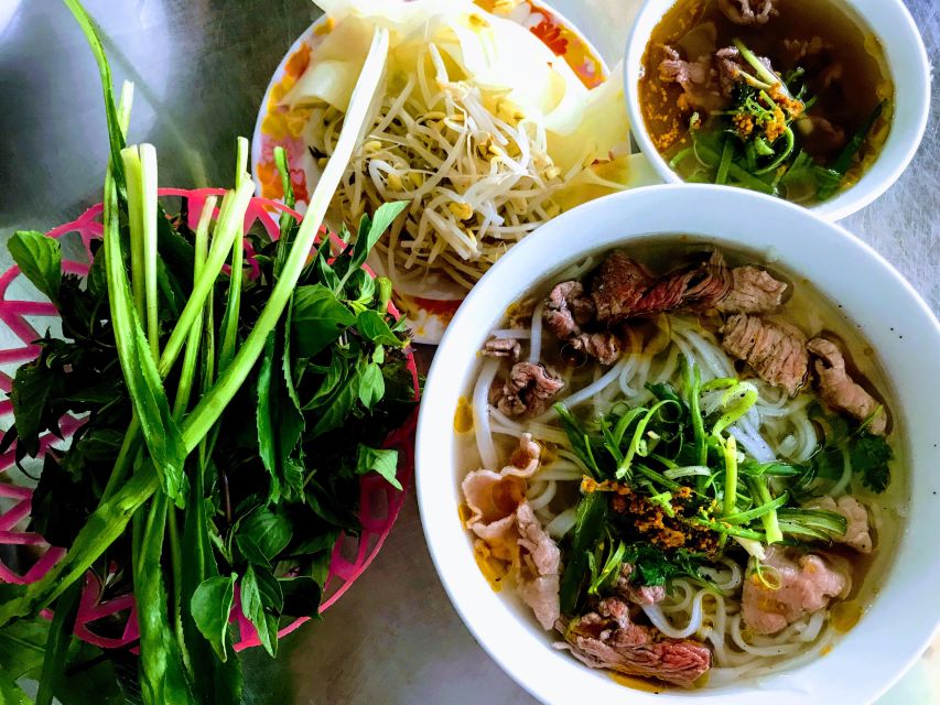 Da Nang Cooking: Market tour, farming, and cooking class - Starting with vegetables at the organic farm