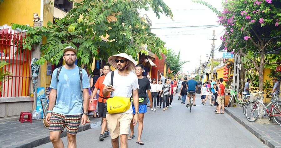 Da Nang/Hoi An: Market & Old Town Private Tour with Transfer - Starting at Hoi An Central Market