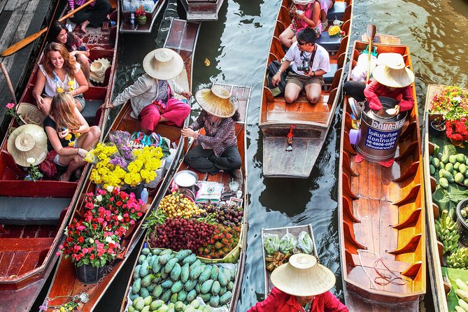 Damnern Saduak Floating Market, Grand Palace and Wat Phra Keo Tour from Bangkok - Wat Phra Kaew and Thailand’s sacred Emerald Buddha