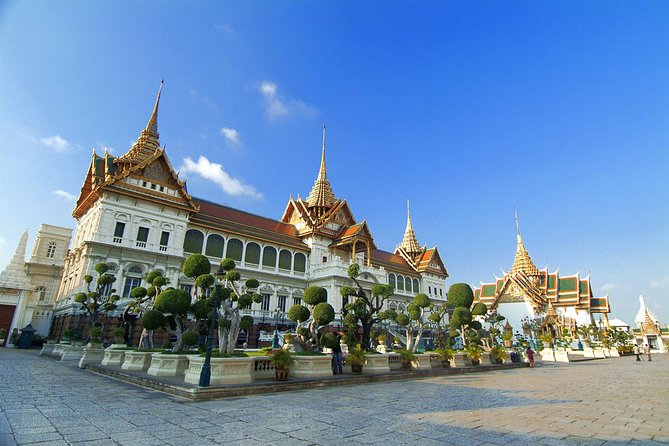 Damnern Saduak Floating Market, Grand Palace, Wat Phra Keo & Wat Pho - Why the private format matters