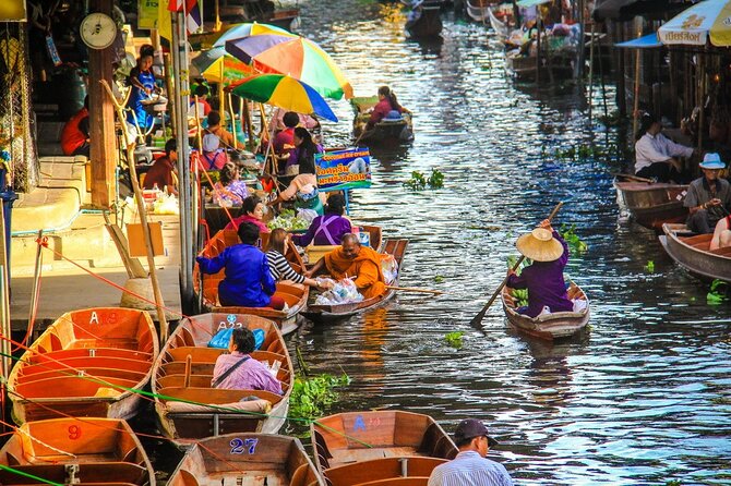 Damnoen Saduak Floating Market & Maeklong Railway Market Tour From Bangkok - The guide, group size, and what is supplied
