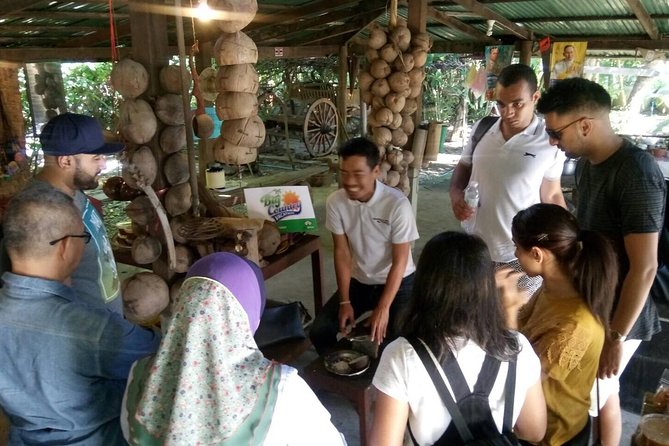 Damnoen Saduak Floating Market Small Group Tour - Fruit, Palm Sugar, and the More Personal Stops