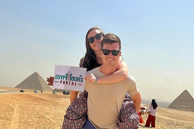 Day Tour to Giza Pyramids Complex, Egyptian Museum & Bazaar - Guides make the biggest difference