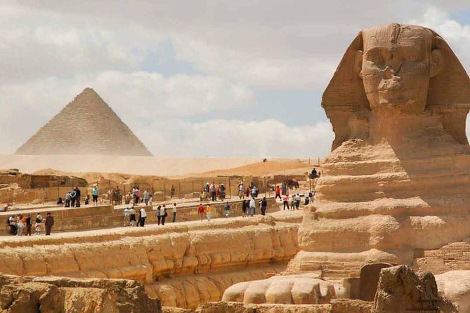 Day Tour to the Pyramids of Giza, Egyptian Museum and Khan El khalili Bazaar - One hour at Al-Azhar and Khan El Khalili