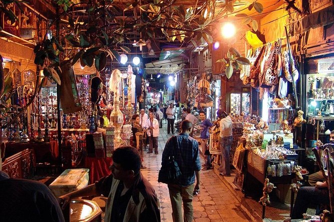 Day Trip to Giza Pyramids Old Cairo Citadel and Bazaar - Giza Plateau: starting with Egypt’s great symbols