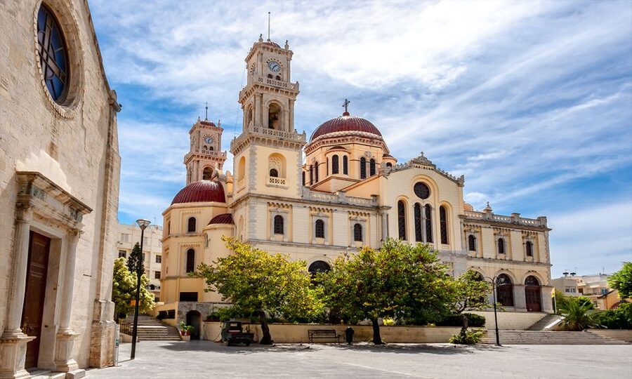 Day Trip To Heraklion City Center & Market & CretAquarium - Why this Crete day trip works