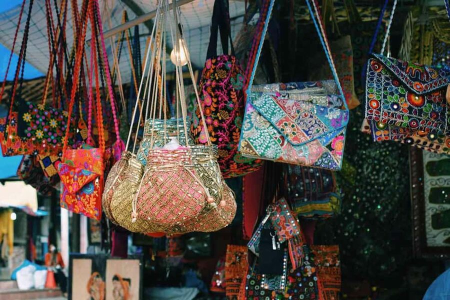 Delhi Markets: A Cultural Shopping Experience with an Expert - Why this four-hour market tour works