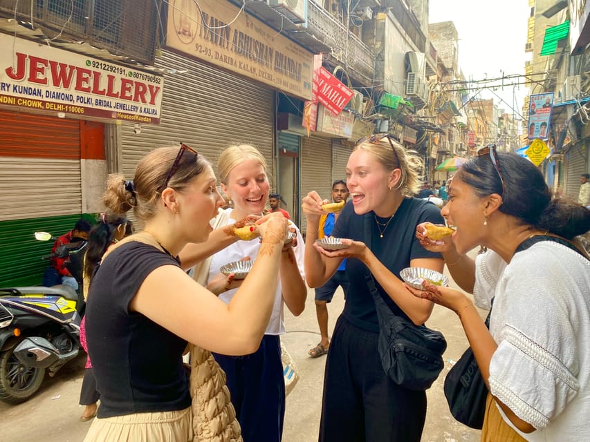 Delhi: Old Delhi's Street Food, Temples & Spice Market Tour - What the $42 price really includes