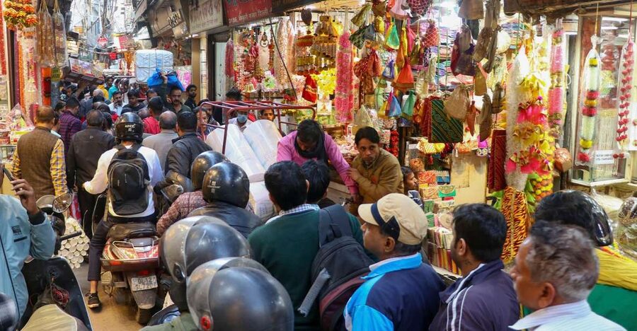 Delhi: Old Delhi & Spice Market Tour - The rickshaw ride gives you a front-row view
