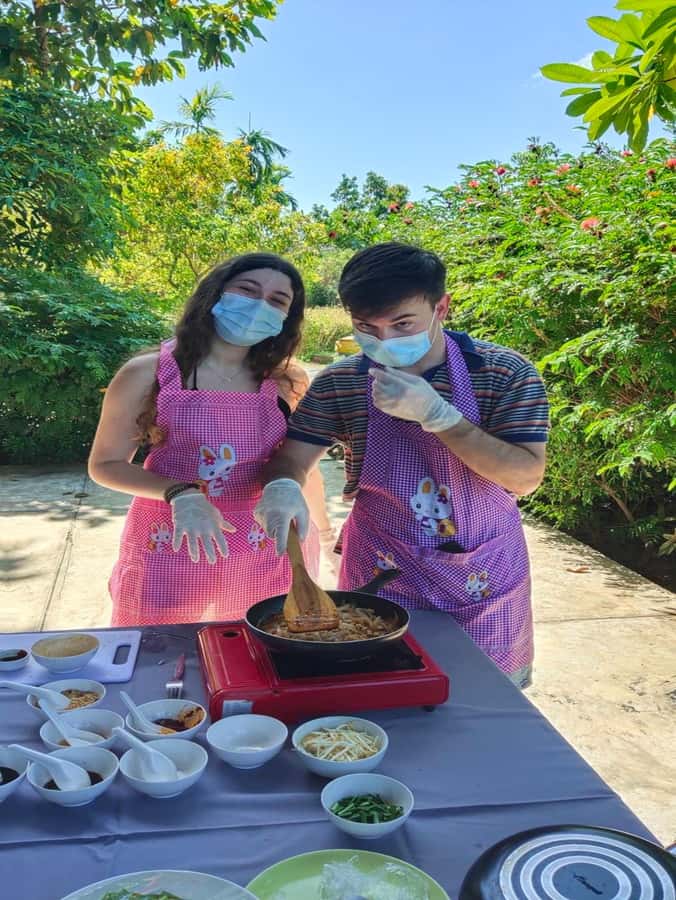 Dinner from cooking class & enjoy local night market - Transfers, timing, and what to bring