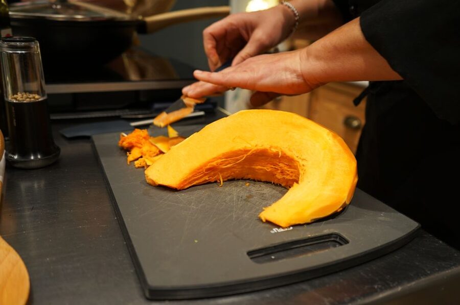 Discover the old market and make fresh pasta - Why Wednesday changes the experience