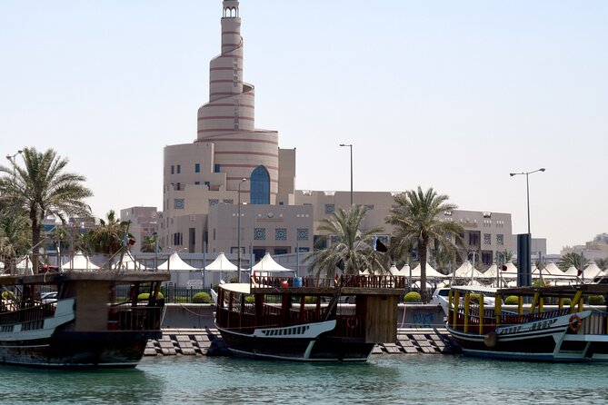 Doha City Tour: Guided Tour to Souq Waqif, Katara, Pearl Island - What the private format really gives you