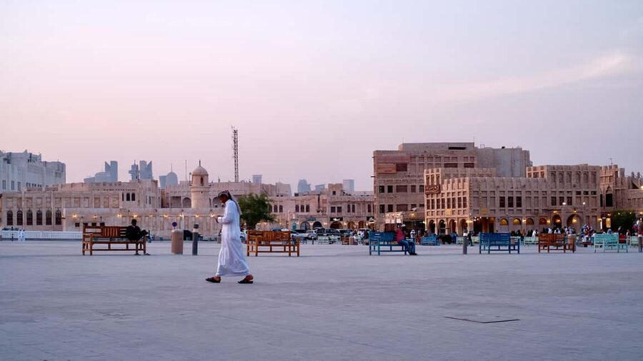 Doha: City Tour to Souq Waqif, Katara, Pearl Qatar, Museum. - Guides, Group Feel, and the Human Side