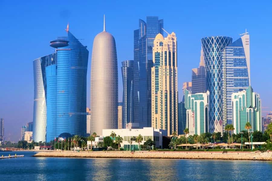Doha: Combo City Tour, Souq Waqif & 4WD Desert Safari - Starting along the Doha Corniche