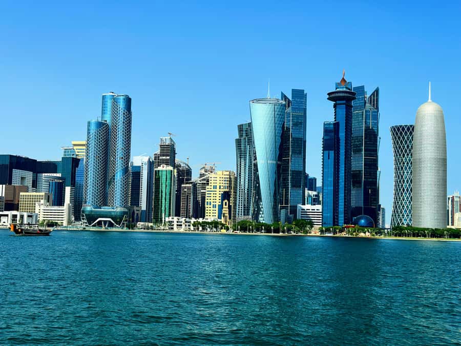 Doha Qatar: Private Doha City Tour (Souq, Corniche & Katara) - Seeing West Bay in 15 minutes