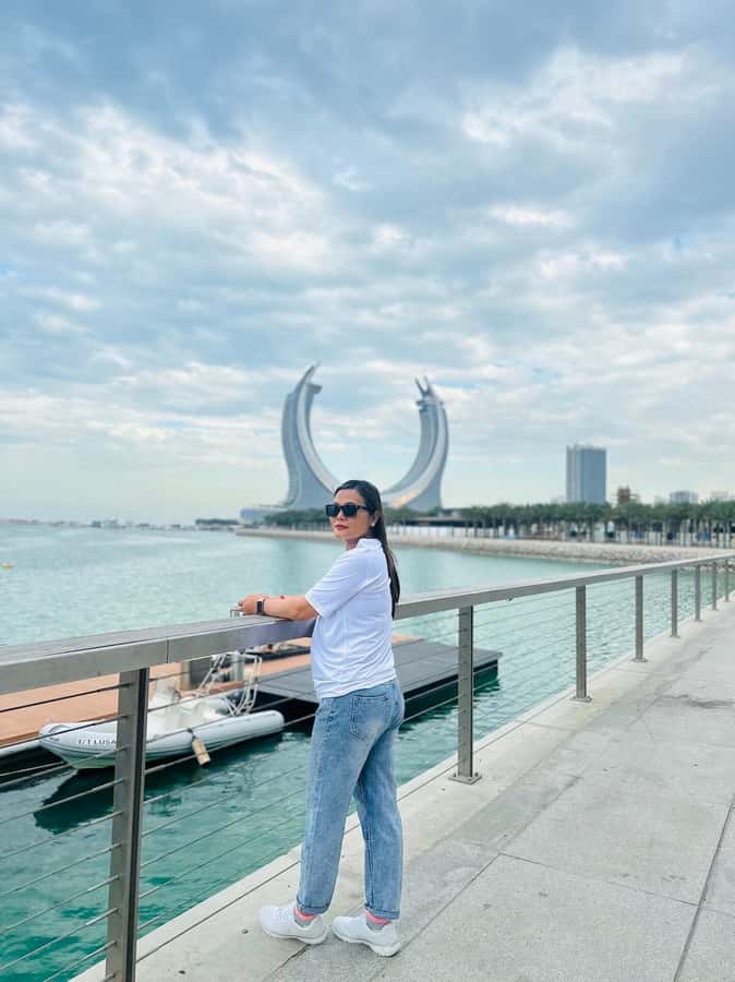 Doha: Souq Waqif/The Pearl Island/Katara 4 Hour Private Tour - Thirty minutes in The Pearl and Qanat Quartier