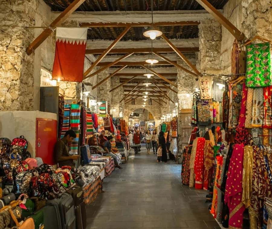 Doha: Souq Waqif Tour & Curated Walk with Guide - Perfumes, spices, textiles, and traditional clothing