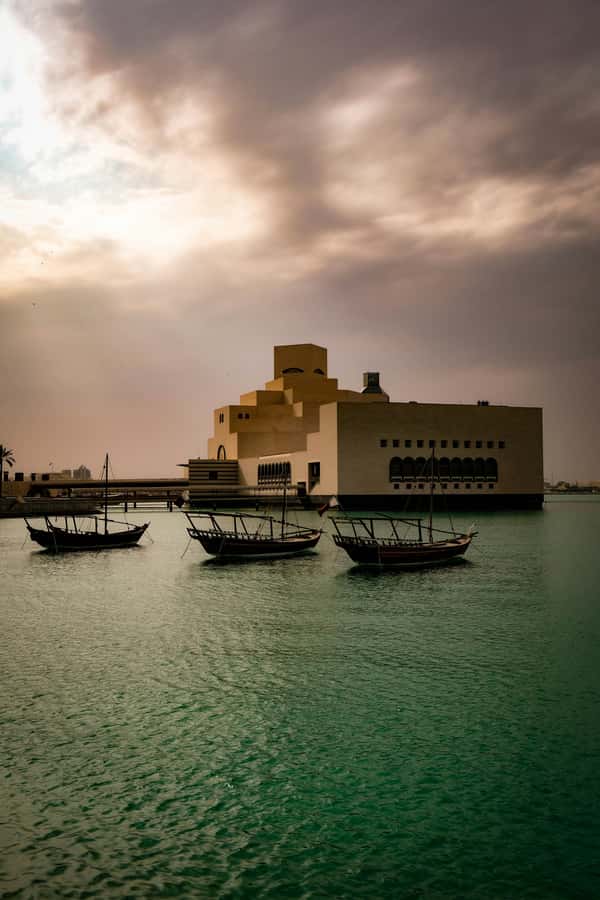 Doha: Visit Katara, Pearl, Souq Waqif, Museum, Cornishe - The Pearl-Qatar and Doha’s Luxury Side