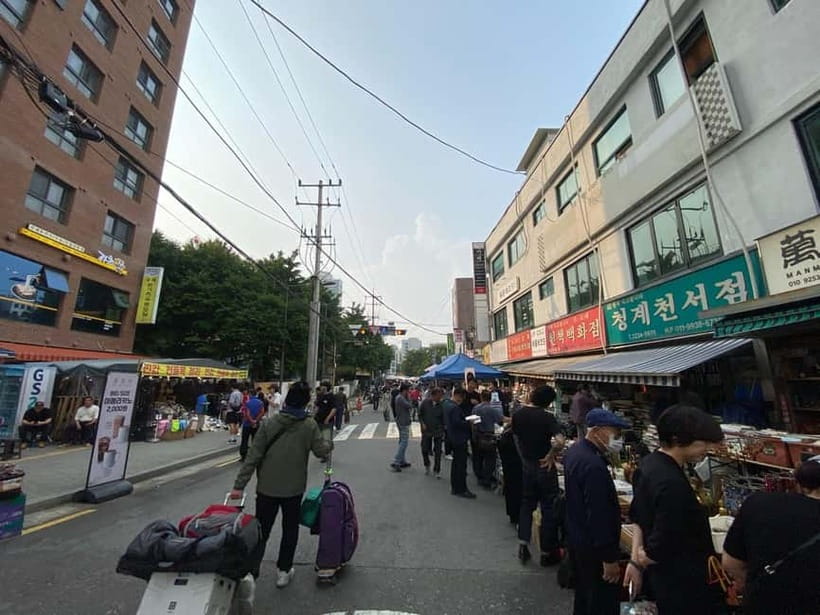 Dongmyo Flea Market Vintage Vibes Local Guided Tour - Booking flexibility and practical details