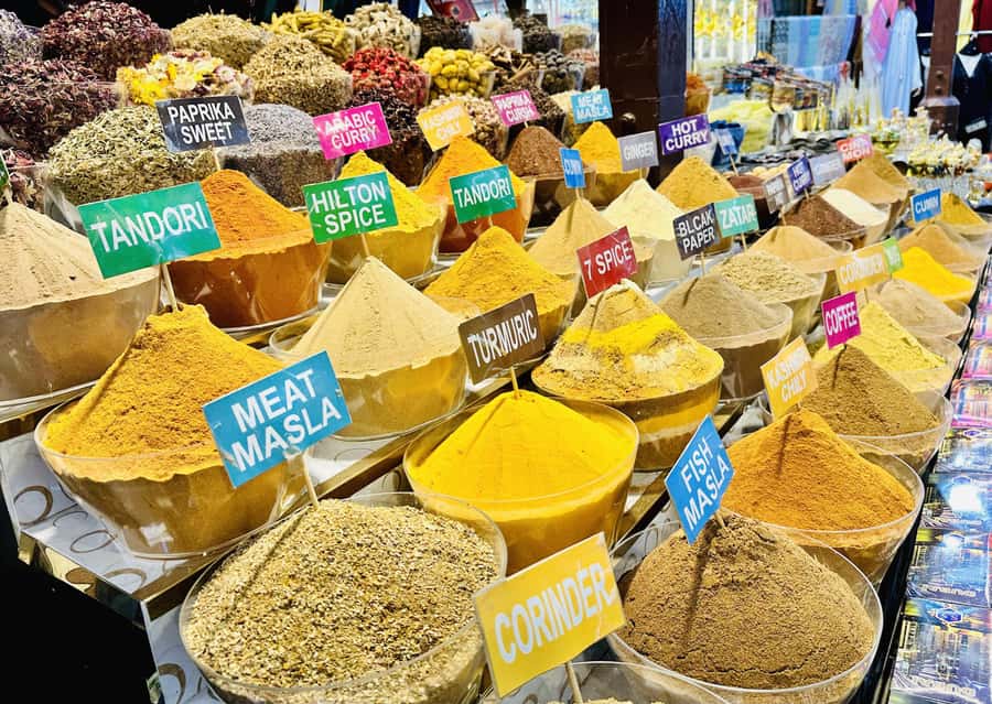 Dubai: Authentic Old Town, Souks, Tastings & Abra Boat Tour - Key points before you book