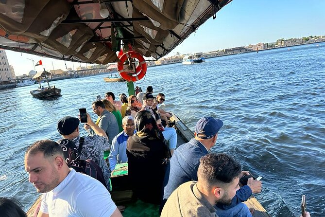 Dubai City Tour Old Town, Abra Taxi Boat, Gold & Spice Market - Gold Souk: a strong finish in Deira