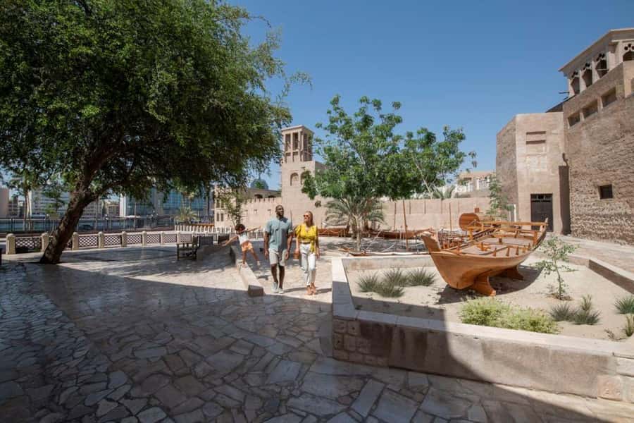 Dubai Full-Day Tour: Mosque, Souks, Burj Khalifa photo stop - Gold Souk and Spice Souk: browse with a clear plan