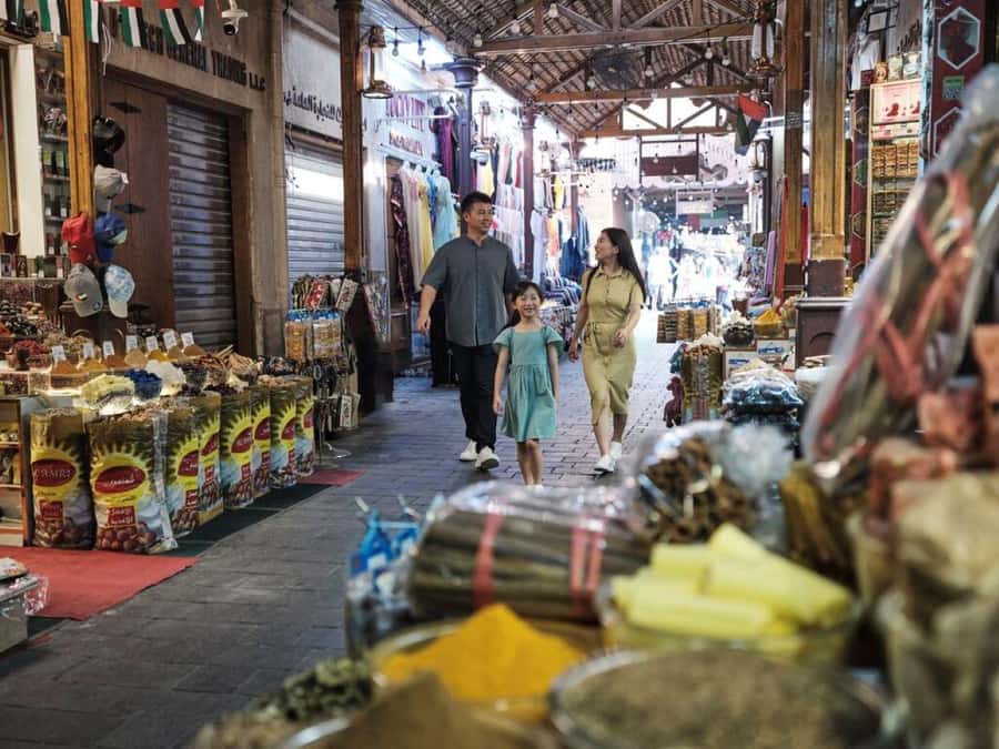 Dubai Full-Day Tour: Mosque, Souks, Burj Khalifa photo stop - Souk Madinat and the Burj Al Arab photo stop