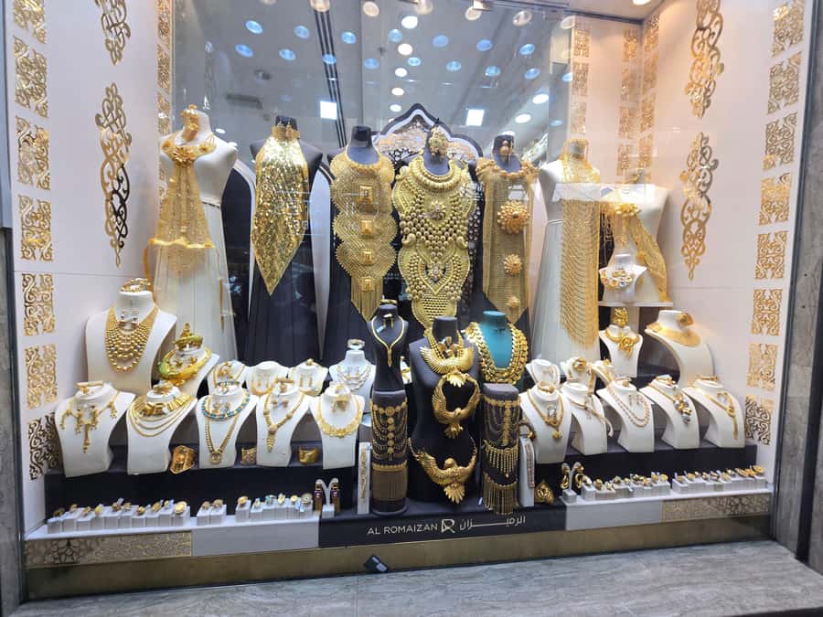 Dubai: Guided City Walking Tour to Spice and Gold Souk - Starting in Bastakiya, Dubai’s old quarter