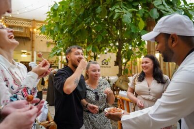 Old Town, Souks, Street Food, Guided Tour & Abra Ride