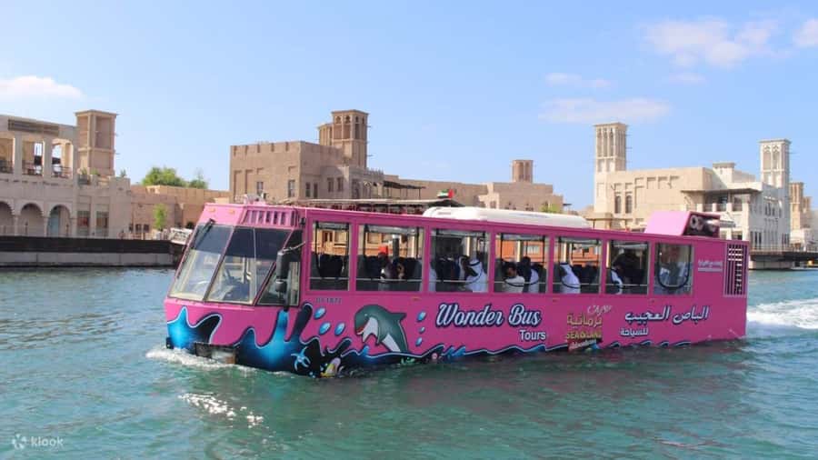 Dubai: Old town tour with Wonder Bus, souks, Creek and Guide - Al Bastakiya and Al Fahidi Fort