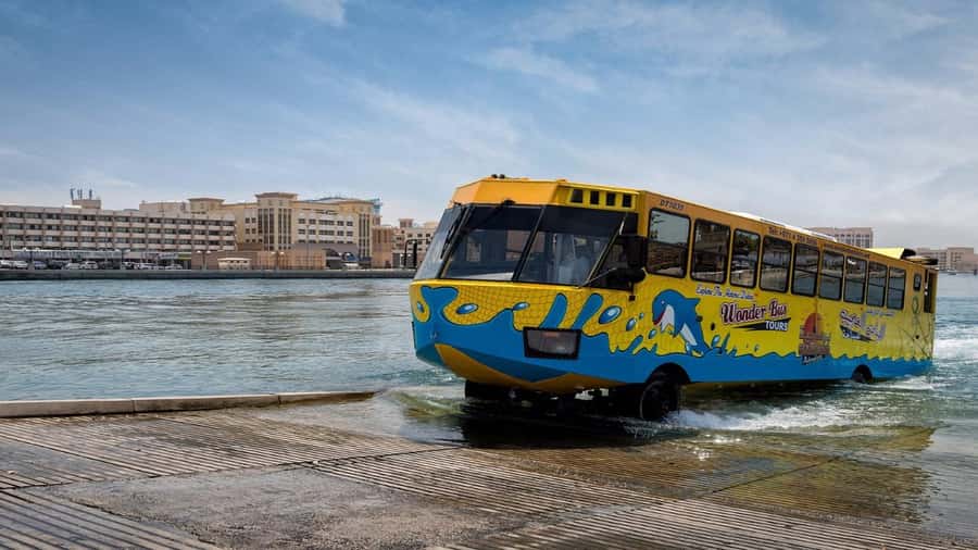 Dubai: Old town tour with Wonder Bus, souks, Creek and Guide - Starting at Al Shindagha