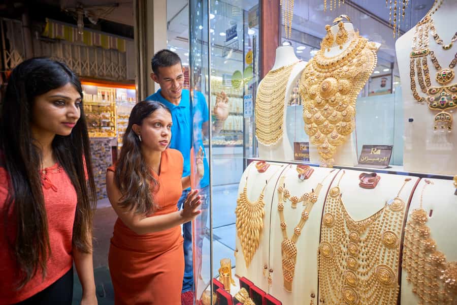 Dubai: Private Old Town, Heritage & Souks Walking Tour - Spices, Textiles, Gold, and the Art of Shopping