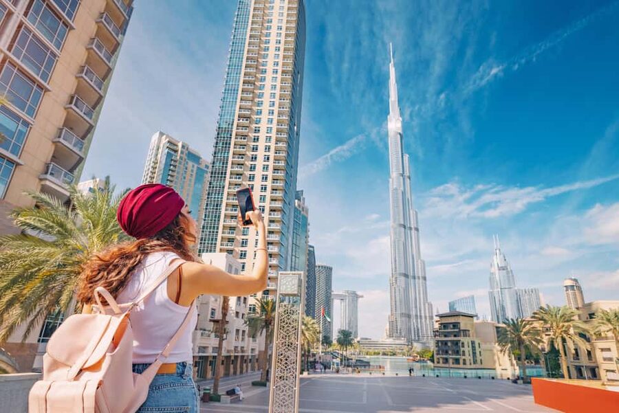Dubai Top Highlights: Frame Entry, Souks, Abra & Street Food - Souk Madinat and the first views of Burj Al Arab