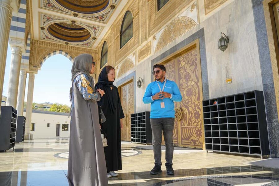 Dubai Top Highlights: Frame Entry, Souks, Abra & Street Food - Al Khayma Heritage House and the best food stop