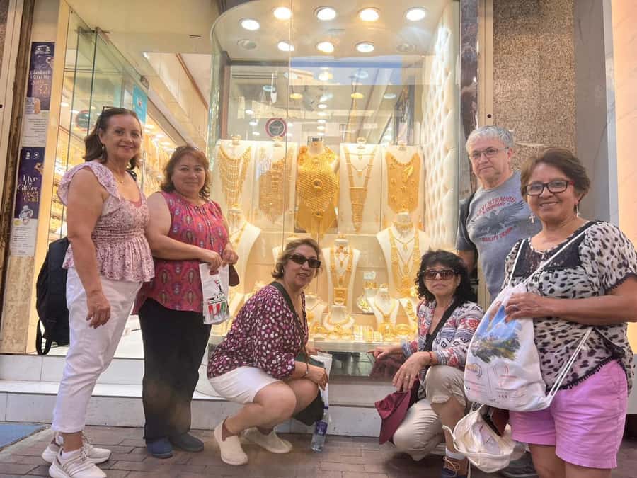 Dubai Tour: Haritage Walking Guide, Gold & Spice Souq, Creek - Gold Souq and the practical side of buying