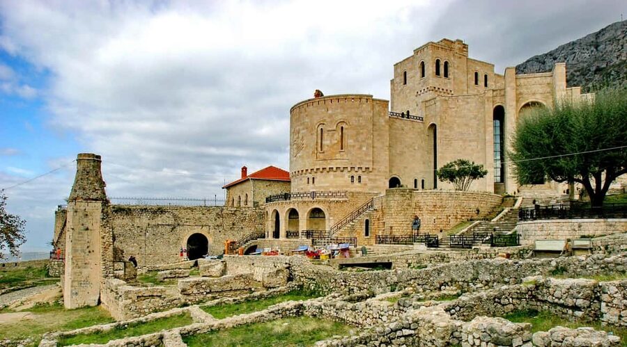 Durres/Golem: Kruja Castle & Bazaar with Traditional Lunch - How the guides affect the day