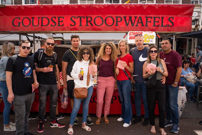 Dutch Street Food Tour on Amsterdam Market - The market experience, stall by stall