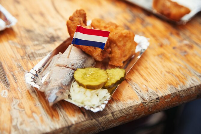 Eating Amsterdam: Albert Cuyp Market & The Pijp Food Tour - Simon Meijssen and the savory sausage roll