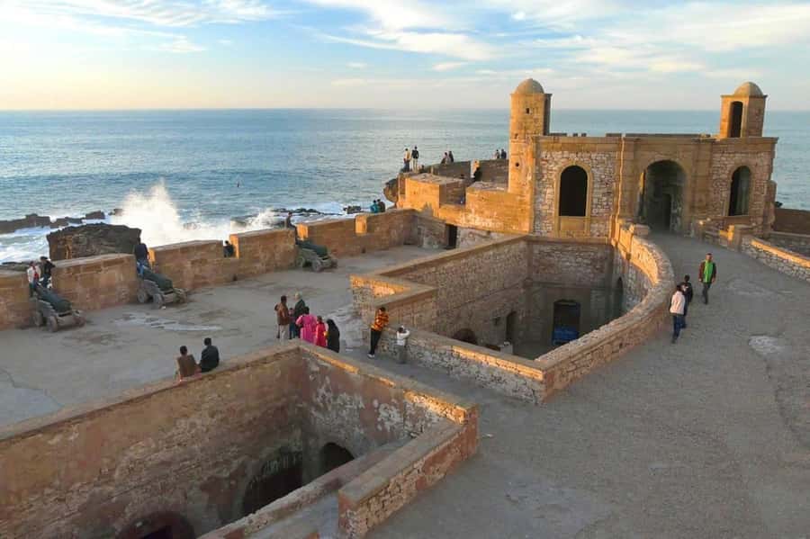 Essaouira: Sqala du Port, Medina Ramparts & Fish Market Tour - The Medina: 75 minutes among white walls and blue shutters