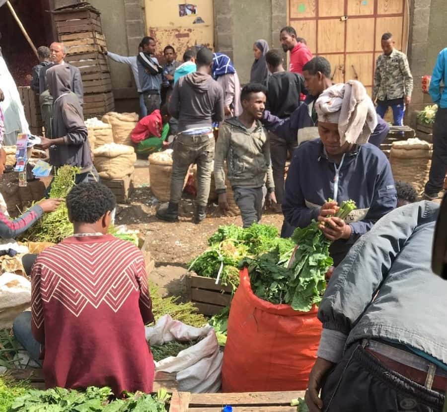 Ethiopian Culinary Tour - Market, Coffee Ceremony and More - Baking injera from batter to table