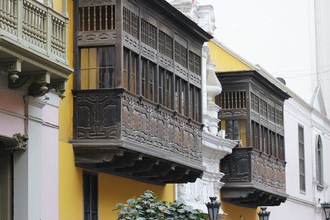 Experience Lima: Taste 12 Snacks and Visit Top Monuments - San Francisco Church and Catacombs are the tour’s historic highlight