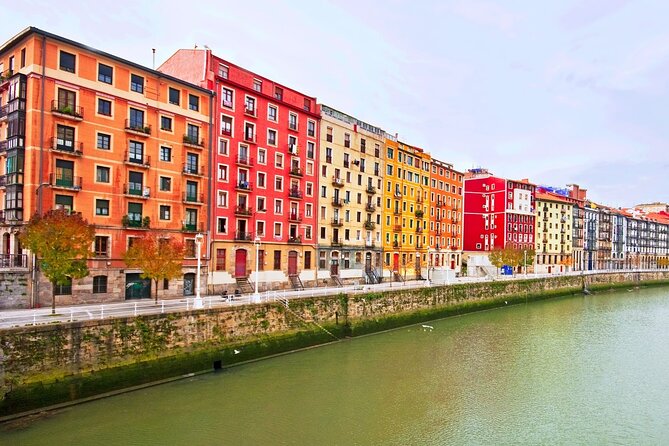 Explore Bilbao's Flavors Mercado de la Ribera and Old Town - Five drinks, including an unusual cocktail