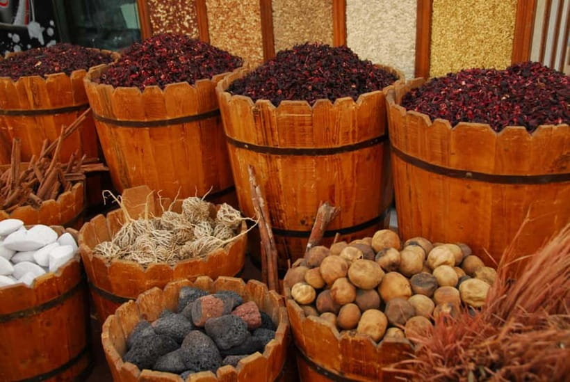 Exploring Chennai Bustling Markets: Guided Tour by Foot - Who will enjoy this market walk?