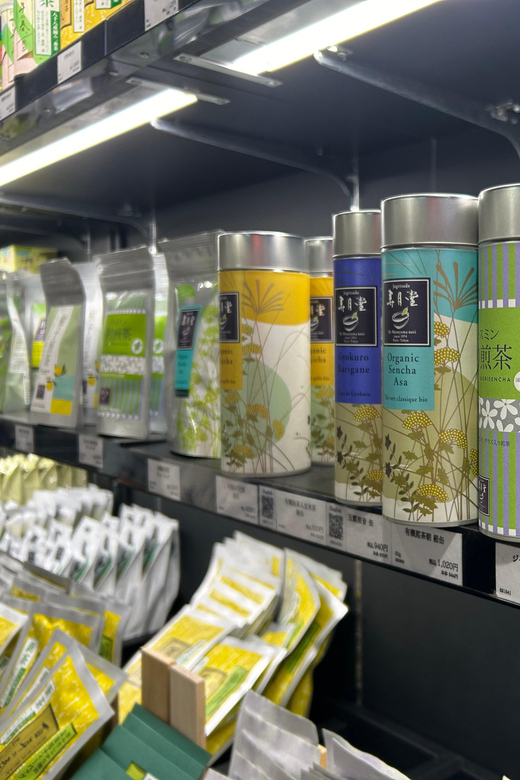 【Family pack】Tokyo: Tsukiji fish market food tour - Japanese sweet omelette, sake, and matcha