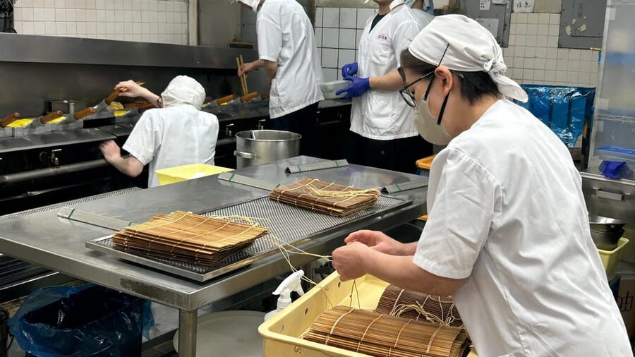 【Family pack】Tokyo: Tsukiji fish market food tour - Why Tsukiji Outer Market is still worth your time