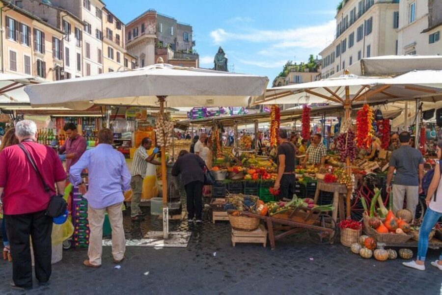 Farmers Market Shopping and Roman Full Course Class - SHARED - Starting at Campo de Fiori