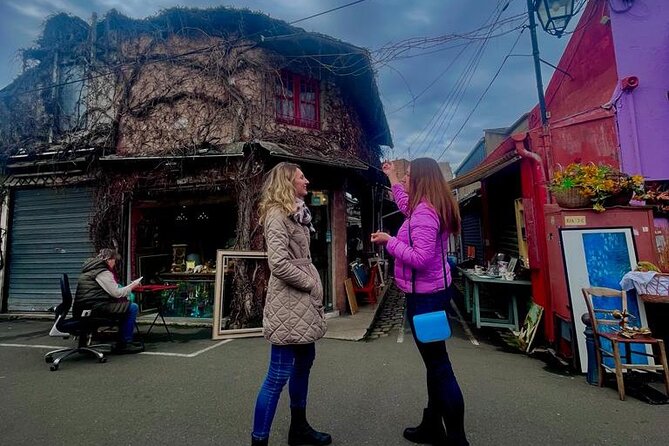 Flea Market Secrets near Montmartre: A Paris Hunt for Treasures - Daria’s Strength: Matching You With the Right Finds
