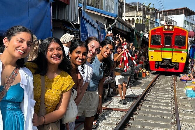 Floating and Railway Markets Private Tour - Key points at a glance